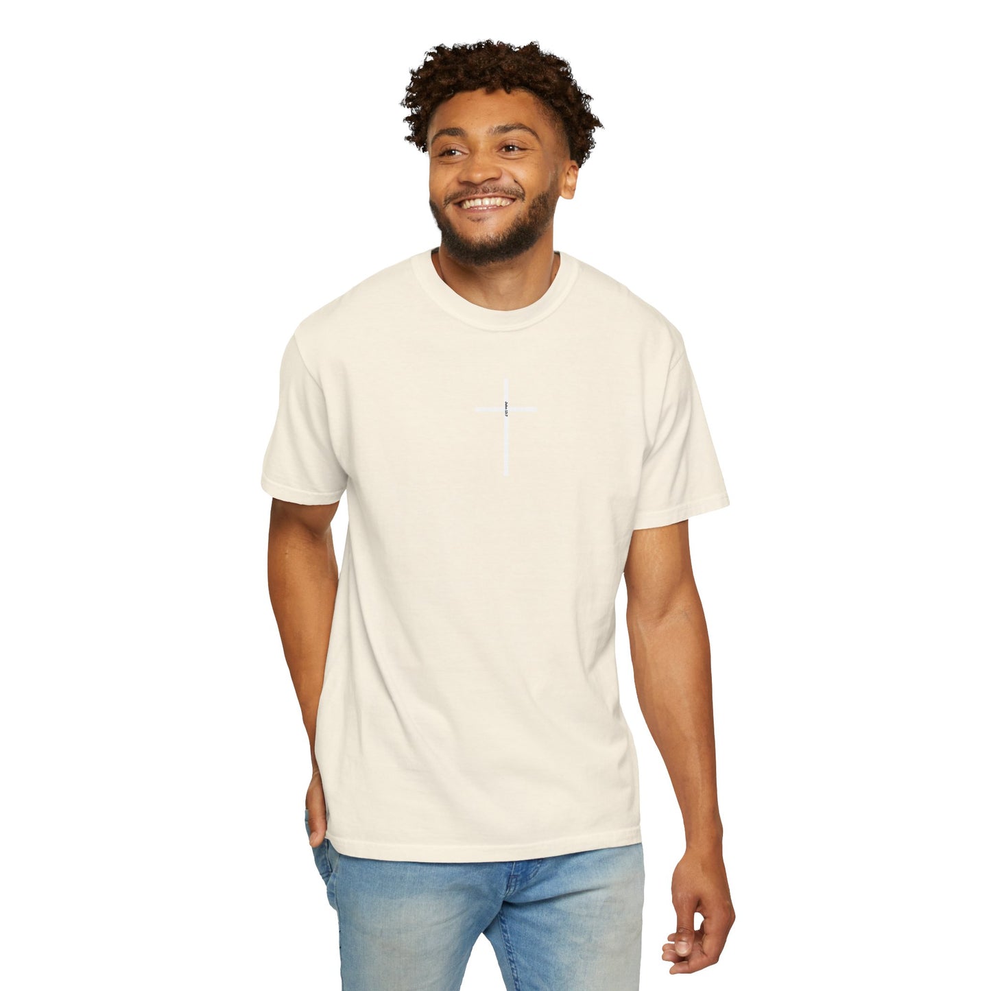 JESUS IS KING - GRAPHIC TEE